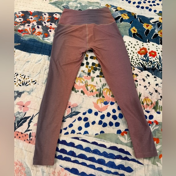 Beyond Yoga Chai Jeweled Prismatic Legging - Picture 2 of 4